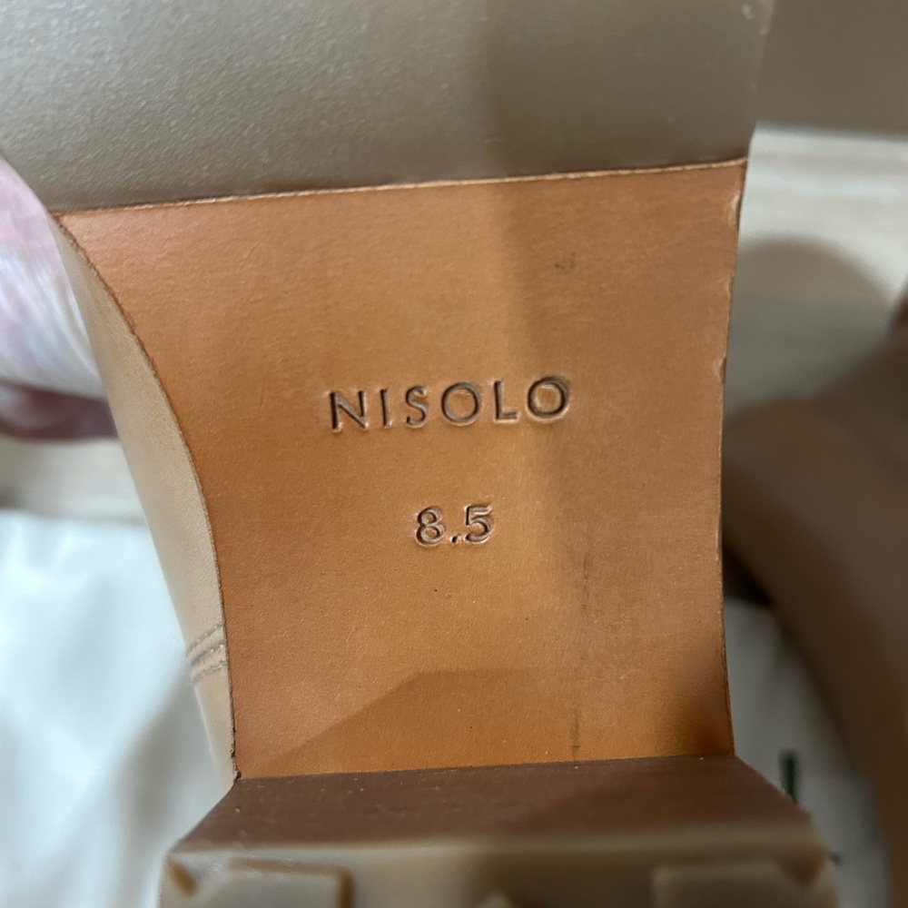 Nisolo Ana Go-To Heeled Chelsea Boot Almond Tan Women's Size 8.5 NIB Western - Picture 7 of 9
